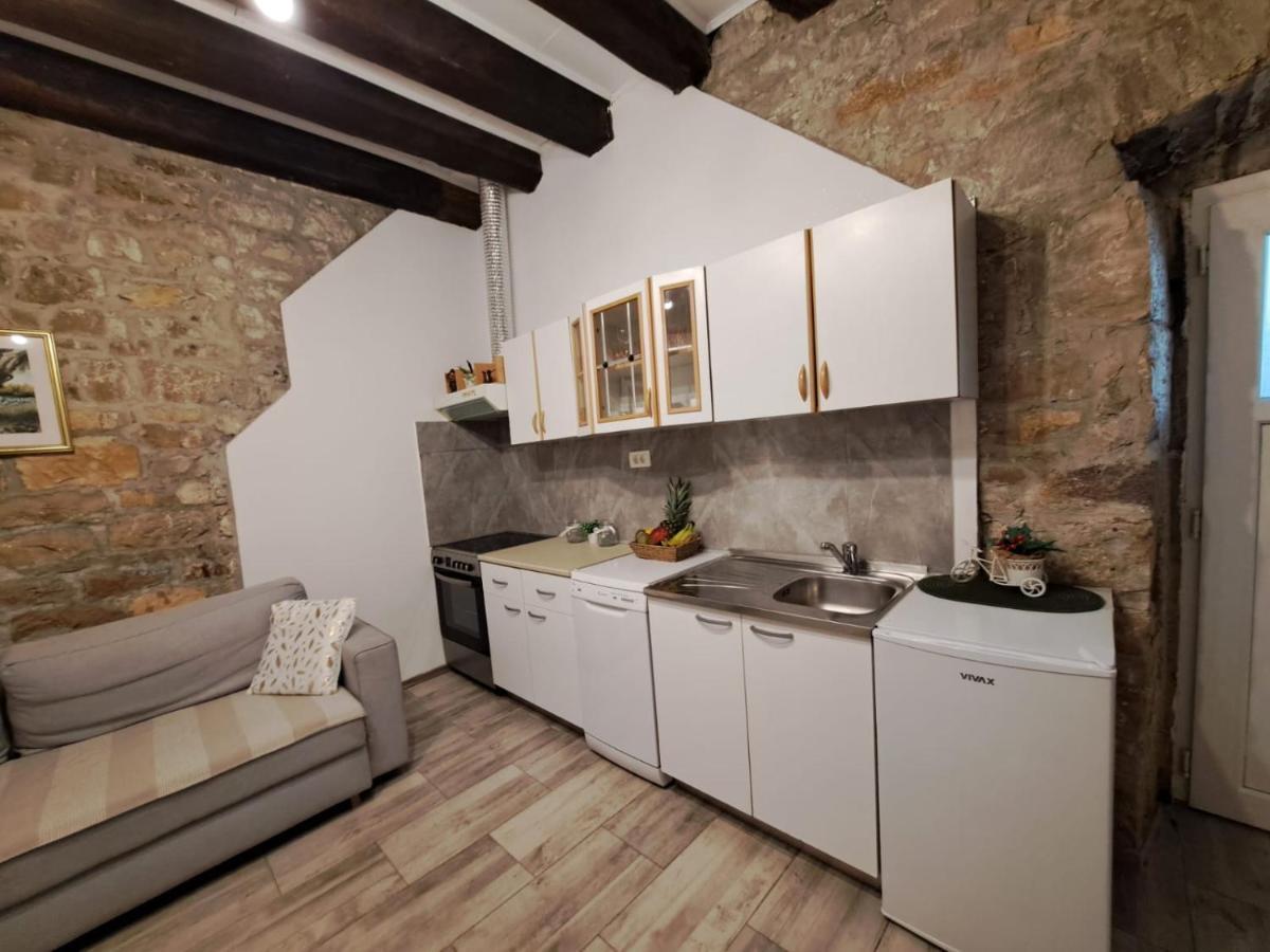 Apartman Zrinka Jesenice  Εξωτερικό φωτογραφία
