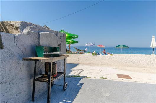 Apartman Zrinka Jesenice  Εξωτερικό φωτογραφία
